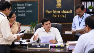 रीवा में लापरवाही पर सख्ती: प्राचार्यों और बीईओ का वेतन रोकने के निर्देश, डीईओ ने दिए आदेश