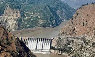 “सिंधु जल समझौते पर फिर आमने-सामने भारत-पाकिस्तान, हेग कोर्ट के फैसले के बाद जानिए क्या बदला?”