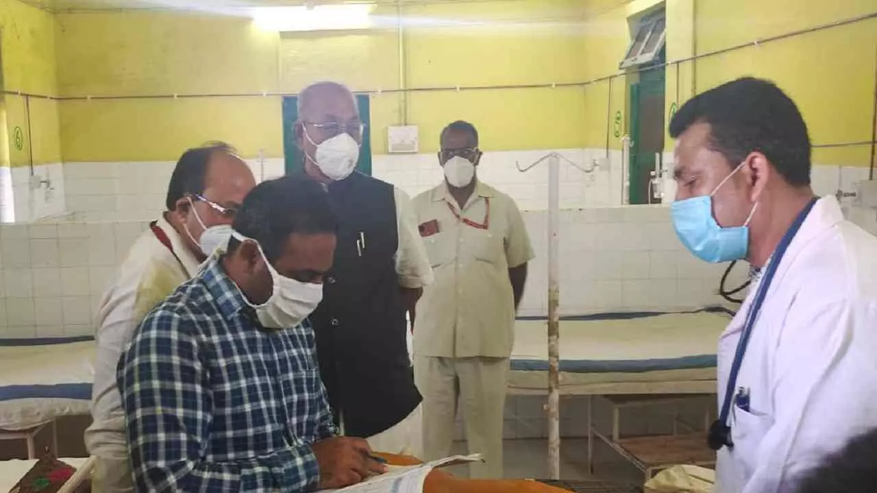 Assembly Speaker inspected Mauganj Hospital, instructions for action on 5 doctors