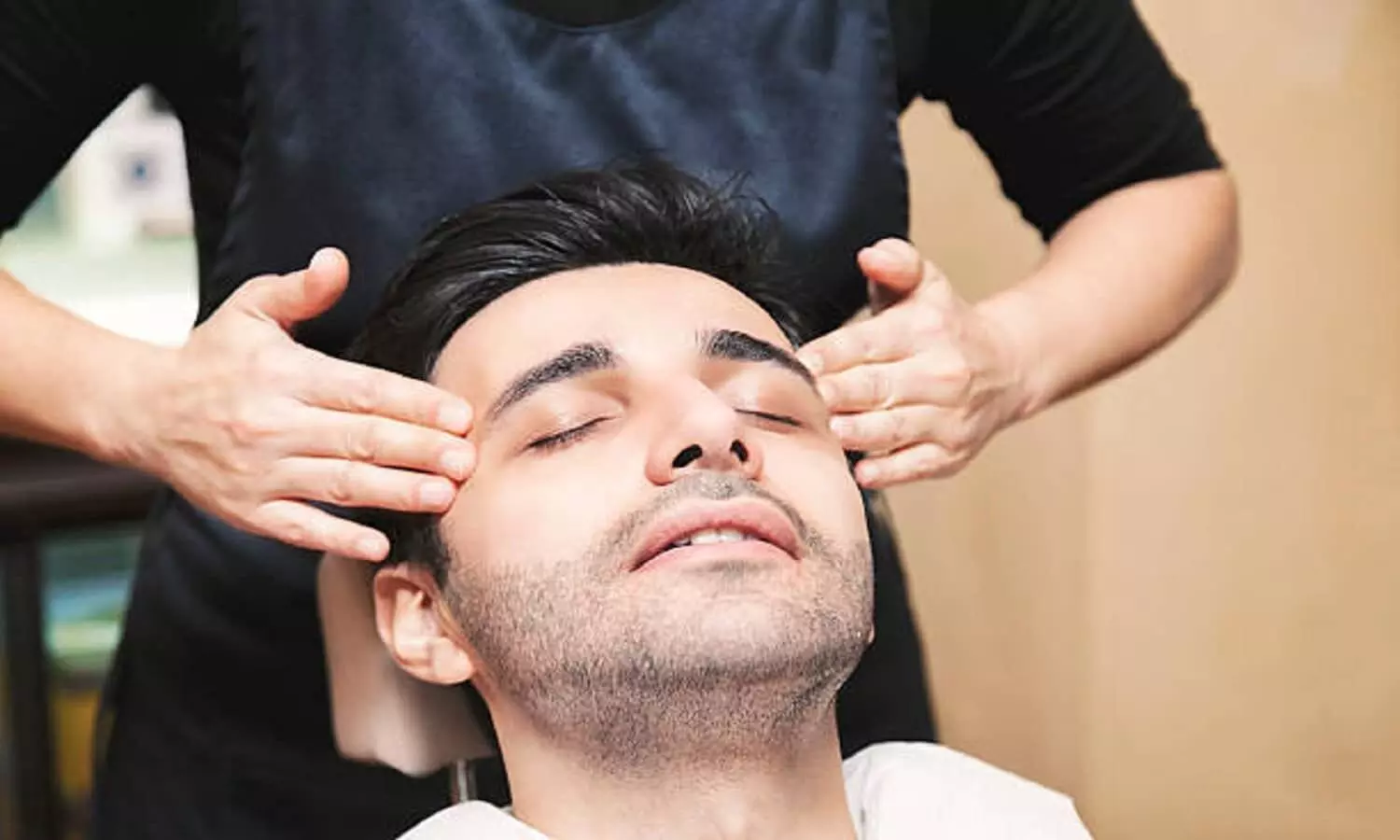 Head Massage Benefits: रोज करें सिर की मसाज, होंगे अनोखे फायदे