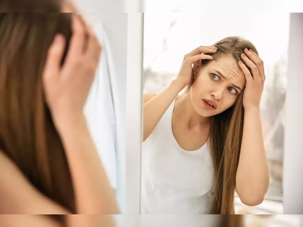 Hair Care: अगर आपके बाल है हल्के और पतले तो अपनाएं ये टिप्स