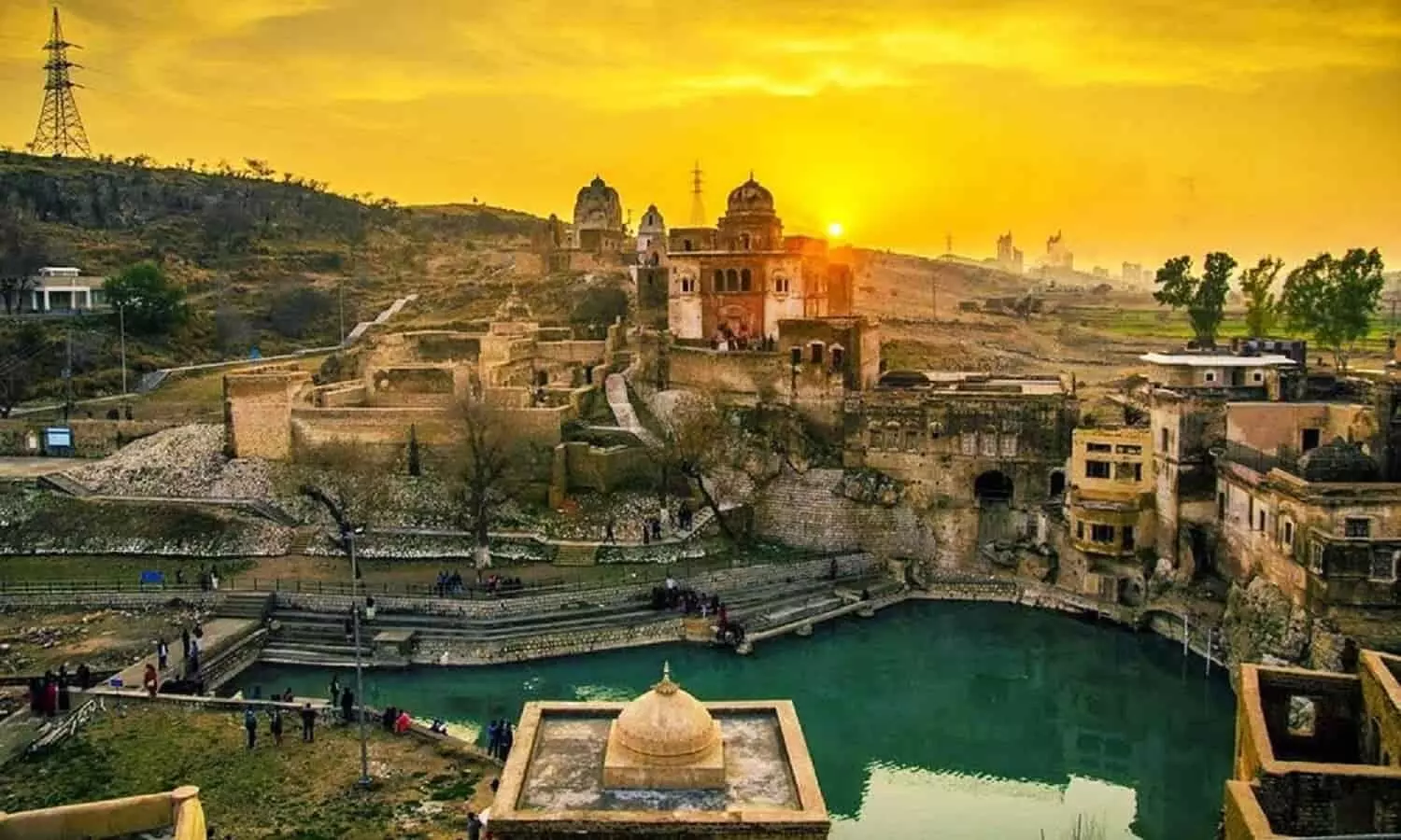 Katasraj Mandir: पाकिस्तान में है सतयुग का शिव कुण्ड और हजारों वर्ष पुराना महादेव मंदिर, जहां पांडव हुए थे मूर्छित