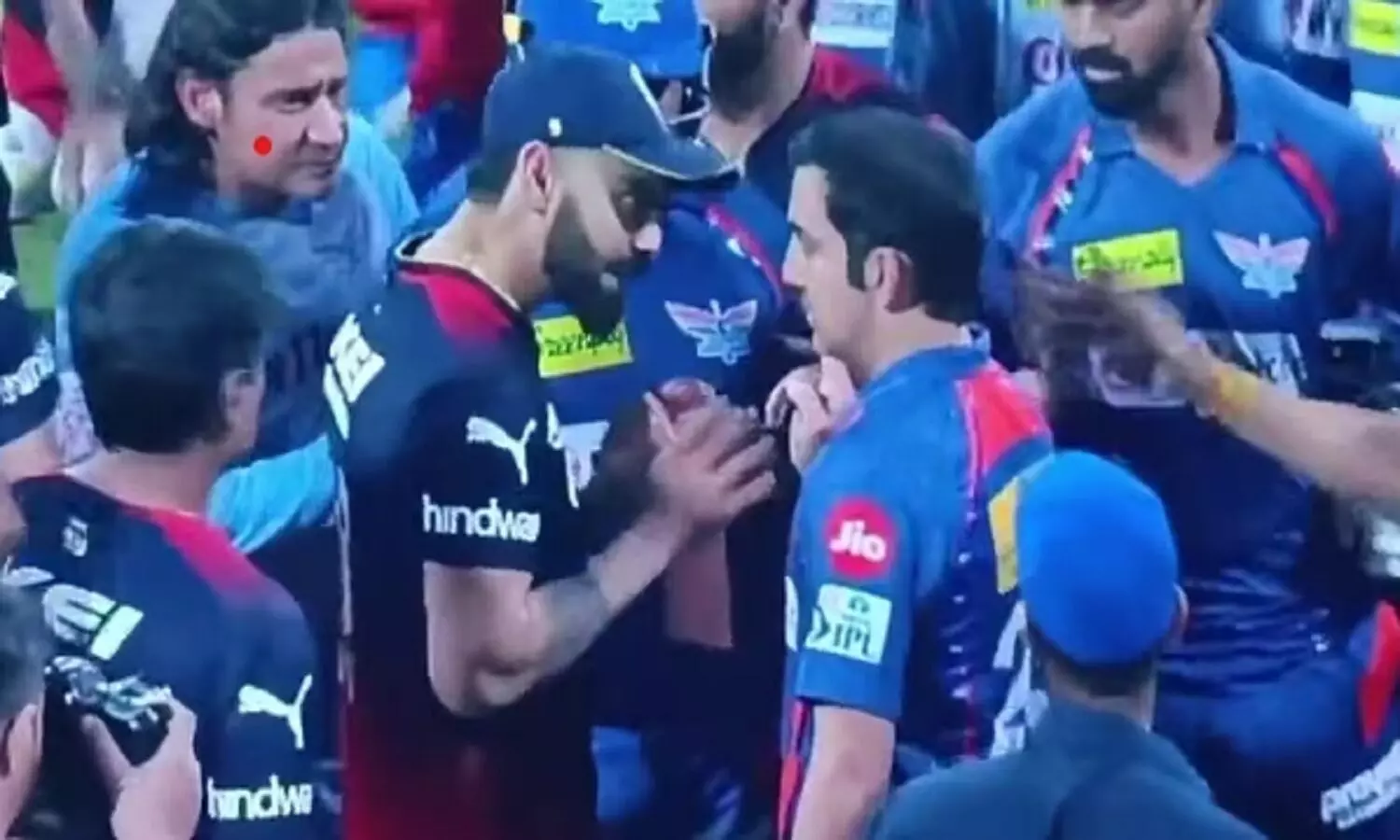 Kohli Vs Gambhir Fight के बाद जो हुआ वो भी जान लीजिये