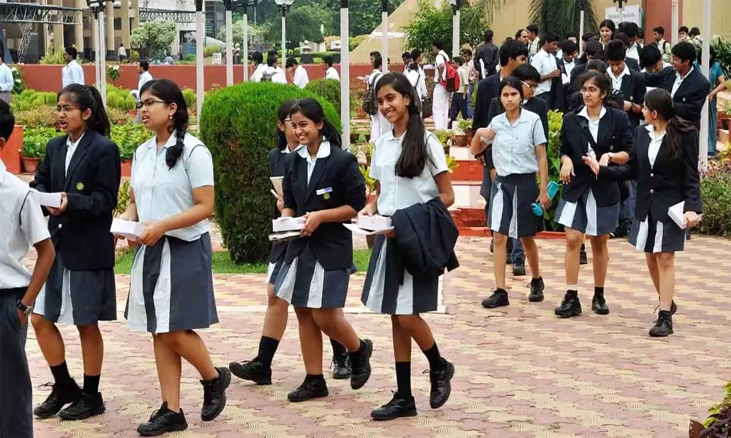 CBSE के लाखो छात्रों के लिए बड़ी खबर, जानें नहीं गुल हो जायेंगे इंटरनल मार्क्स, बोर्ड ने लागू किया नया नियम