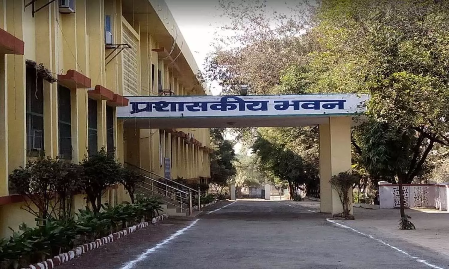 APS University Rewa: स्रातक द्वितीय वर्ष की परीक्षा के लिए भरे जा रहे ऑनलाइन फार्म, जल्द घोषित होगा परीक्षा कार्यक्रम